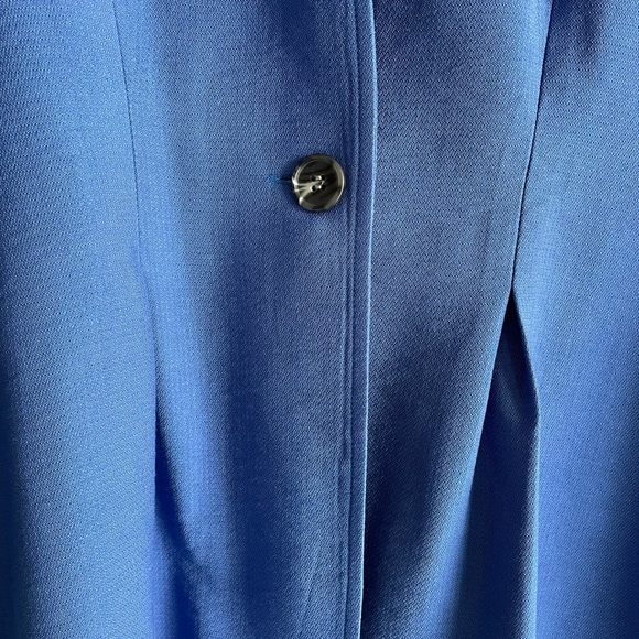 Violet blazer with long sleeves and deep v-neck - Picture 4 of 5